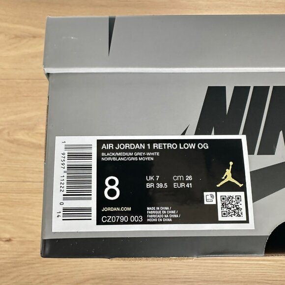 ✨Nike Air Jordan 1 Low OG Shadow Sz 8 Men's Shoes Sneakers Black Gray CZ0790-003 - Picture 7 of 10